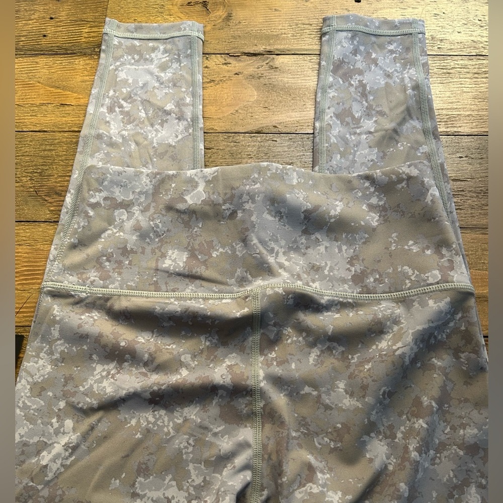 💖5 for $50💖Mono B Gray Camouflage Leggings Gray Cream and Olive Buttery soft - Picture 8 of 10